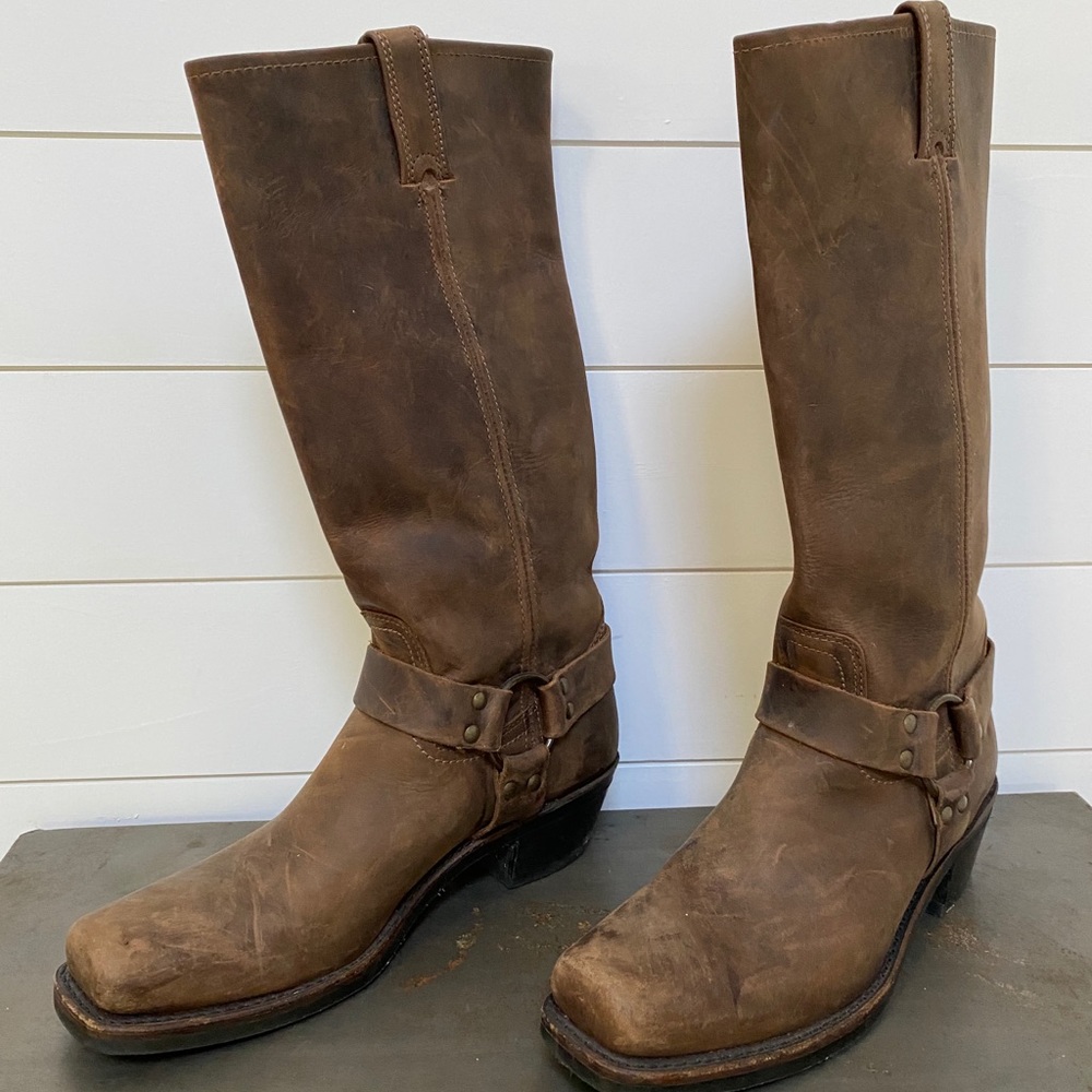 Trade with Annette! Women Frye Moto Boot